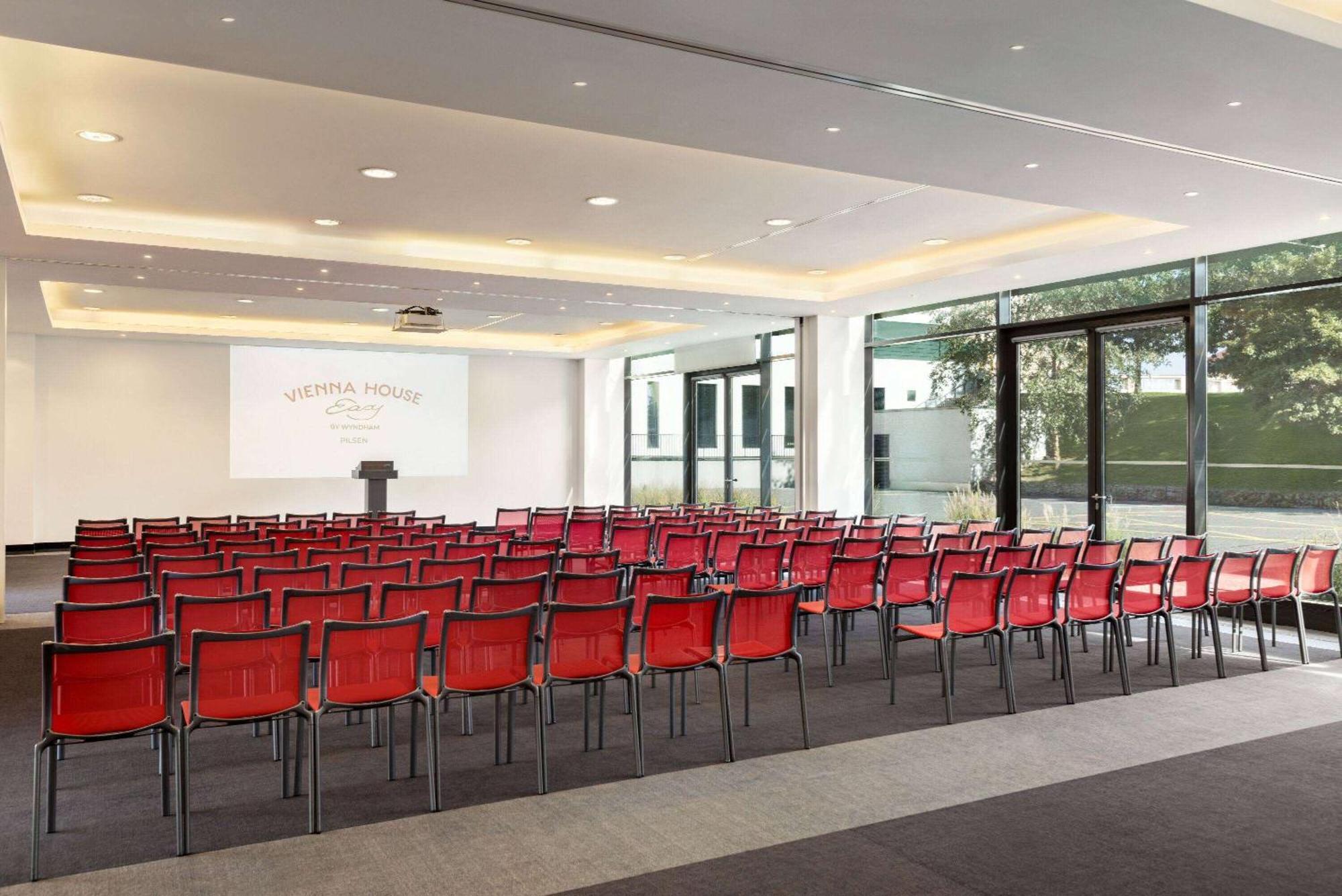 Vienna House Easy By Wyndham Hotel Plzeň