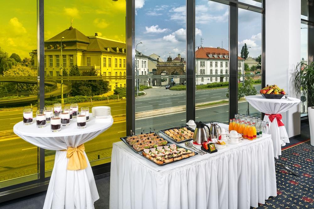 Vienna House Easy By Wyndham 4* Pilsen