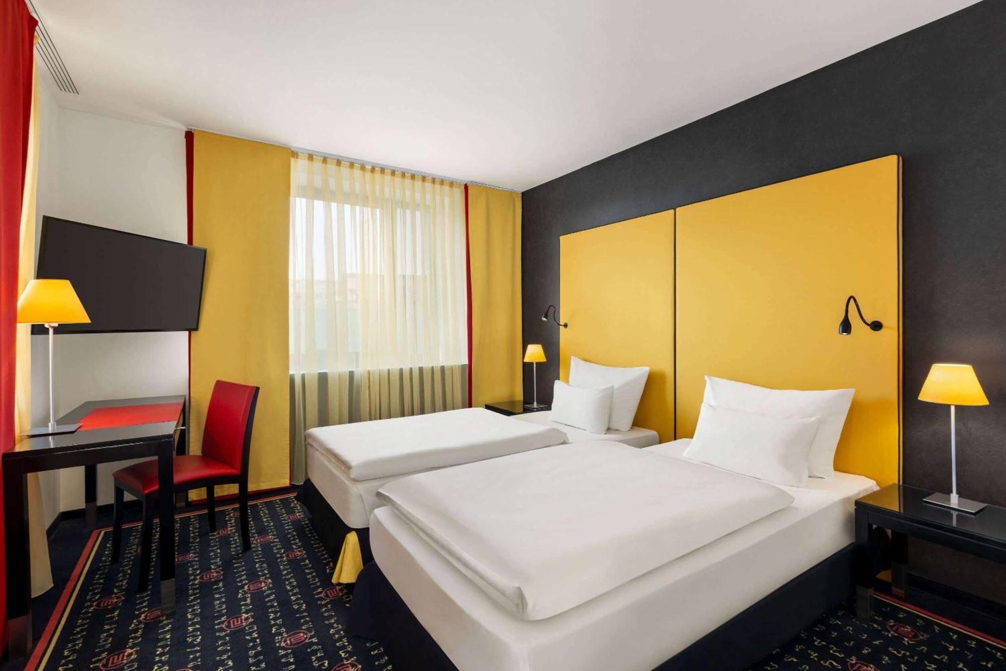 Vienna House Easy By Wyndham Hotel 4*