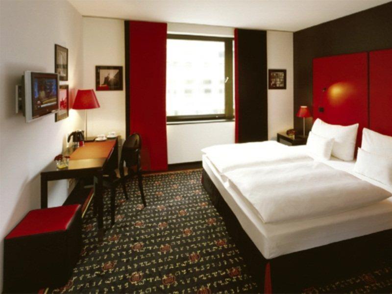 Hotel Vienna House Easy By Wyndham 4*