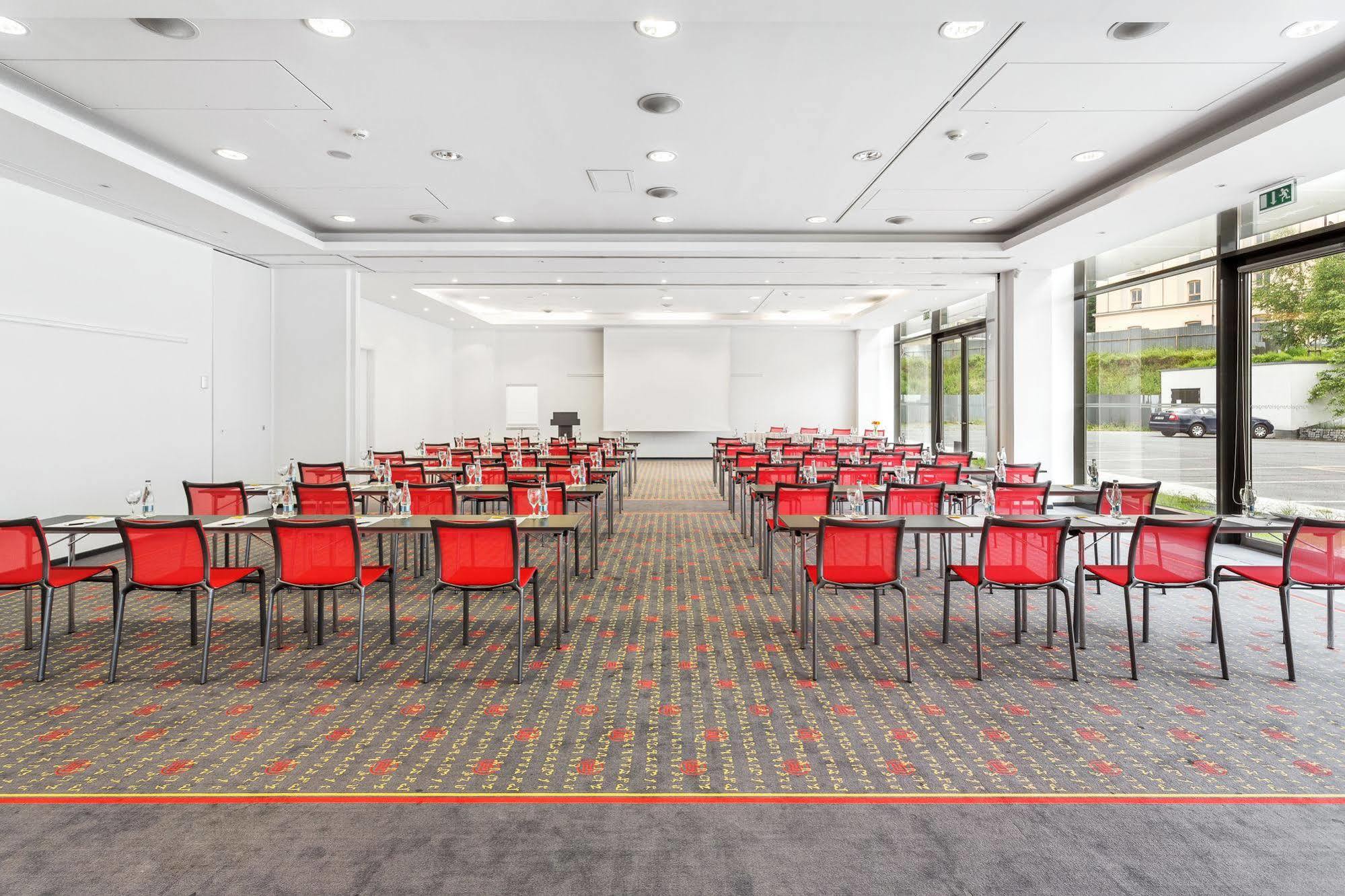 Hotel Vienna House Easy By Wyndham 4*